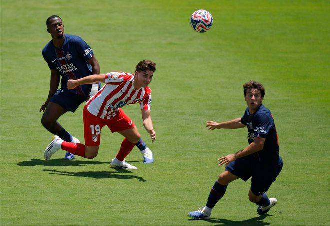 火箭用近乎 火箭用近乎