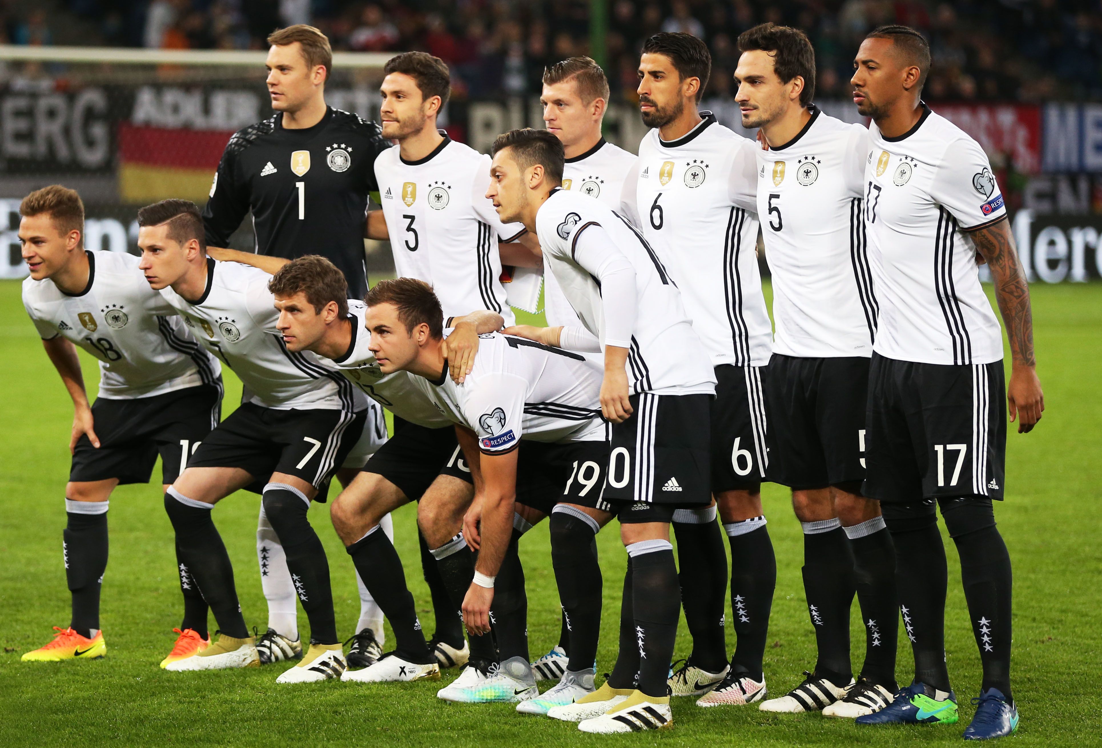 许多年轻球 许多年轻球