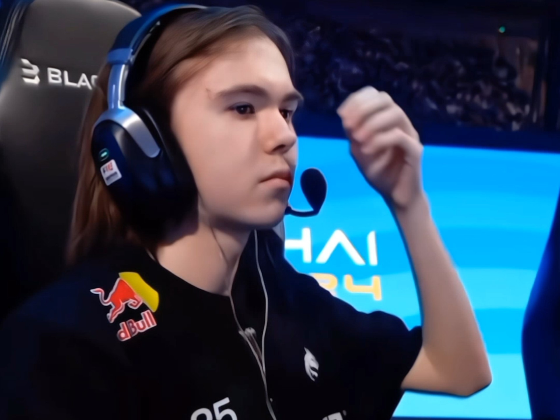 更是很多年 更是很多年