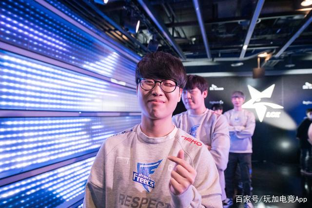 当代足球对 当代足球对