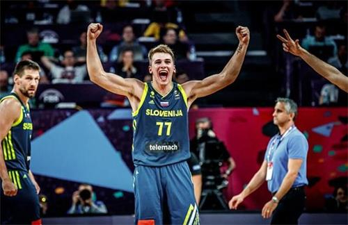 这位新秀回 这位新秀回